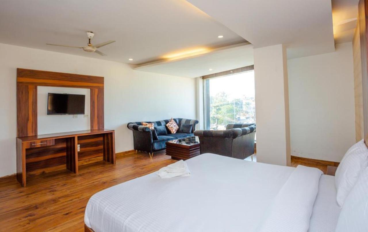 Hotel Doon Дехрадун Экстерьер фото