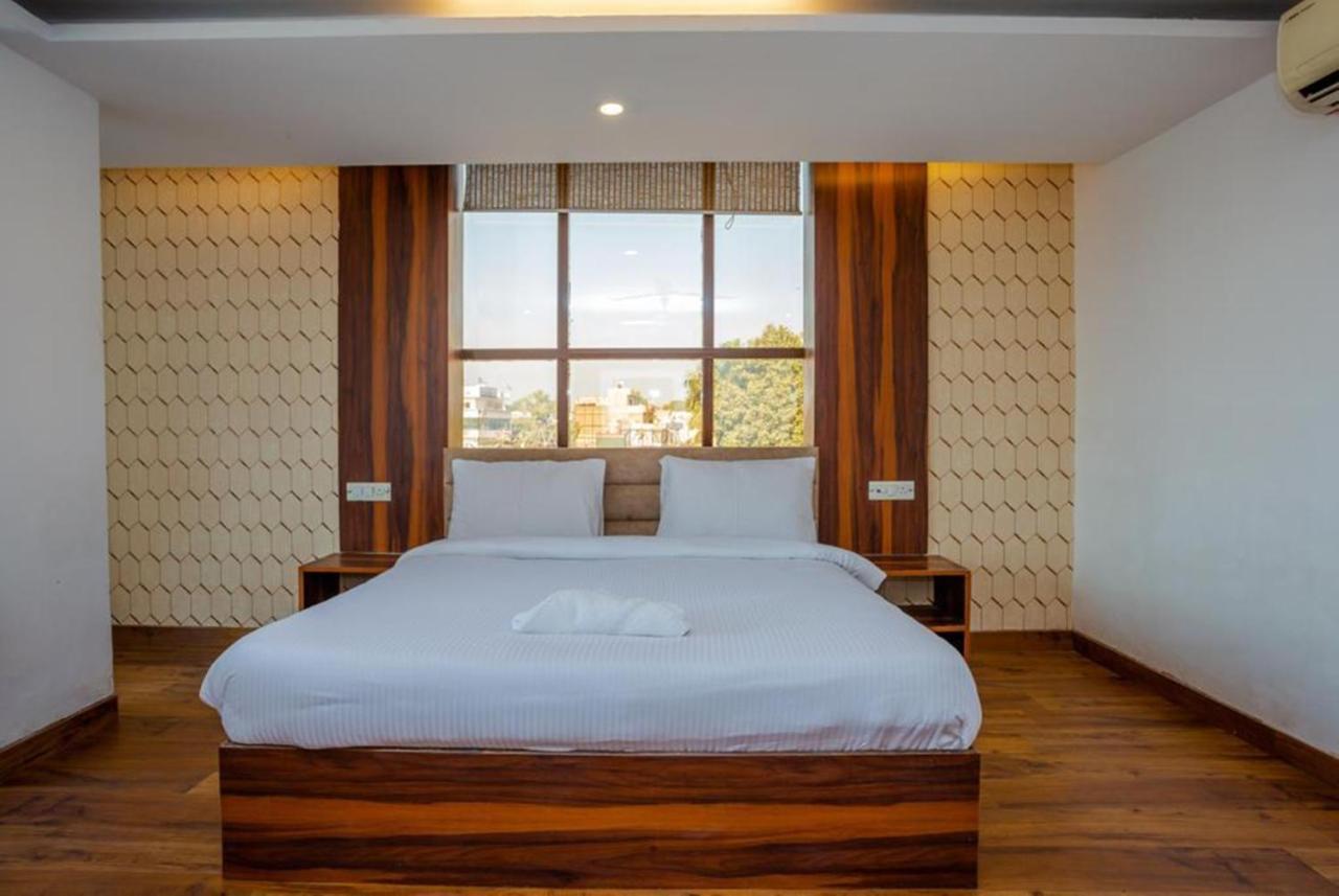 Hotel Doon Дехрадун Экстерьер фото